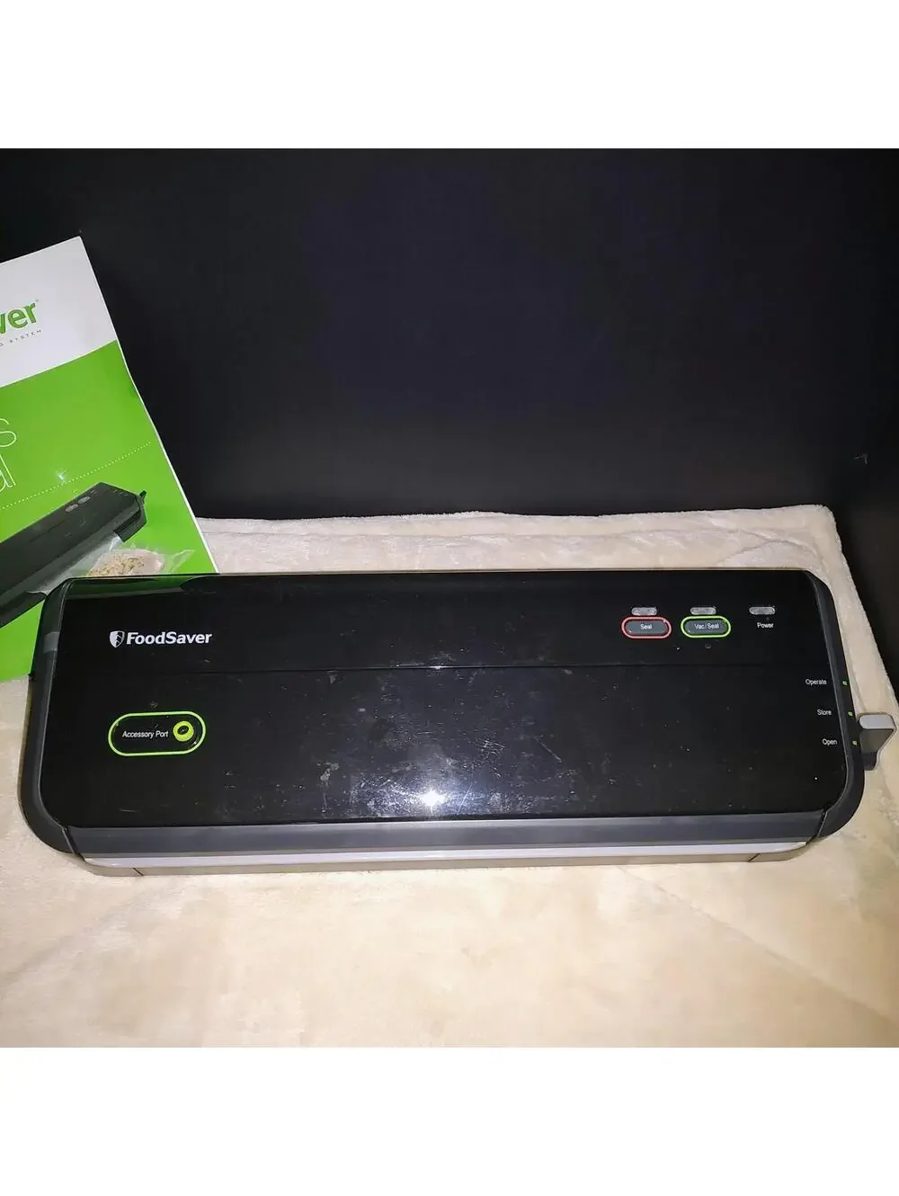 FoodSaver FM2100 FM2100-000 Black Food Vacuum Sealer - Picture 2 of 7